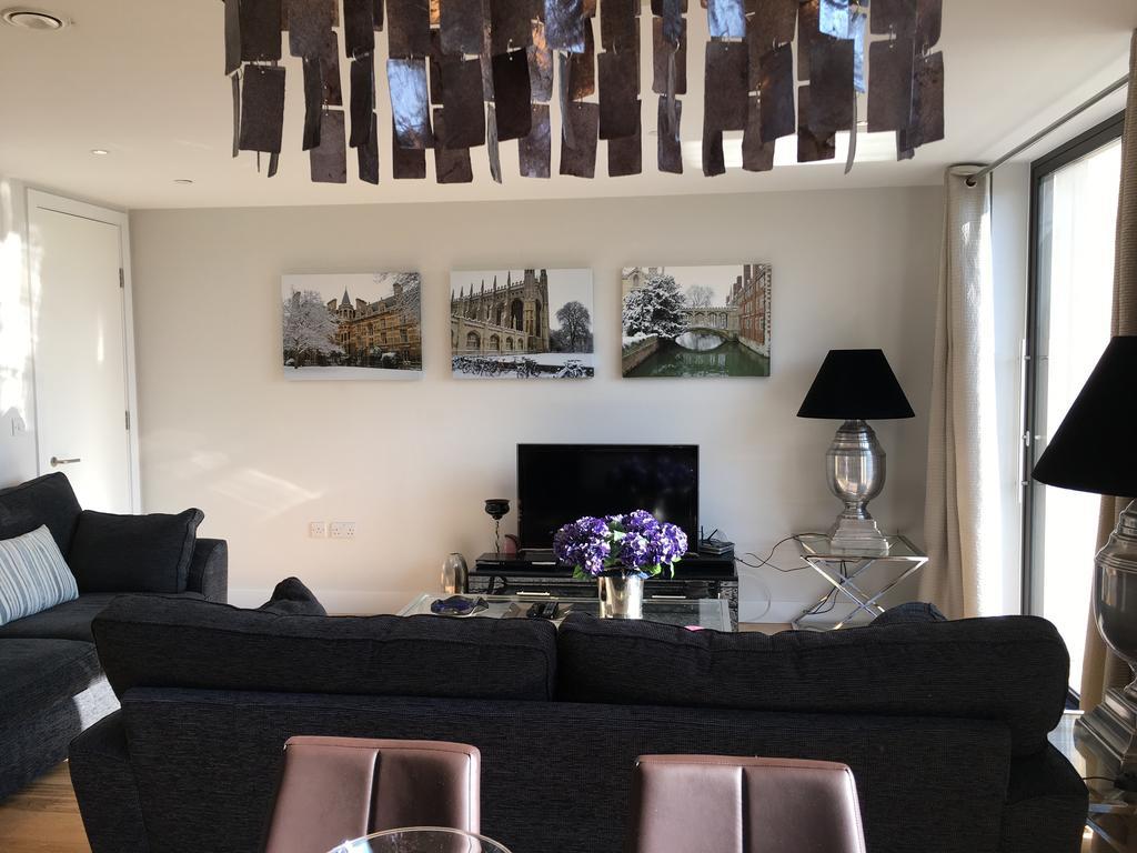 Pinnacle Residences Central Cambridge Apartemen
