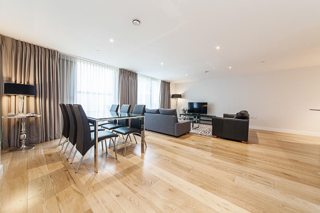 Pinnacle Residences Central Cambridge Apartemen *