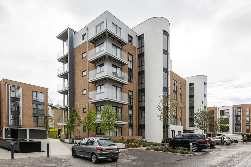Pinnacle Residences Central Cambridge Apartemen